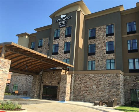 8 miles from the Reston Town Center which is home to world-class businesses, leading retail destinations, and a wide range of exciting dining options. . Homewood suites